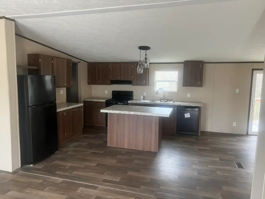 215 Westerly Drive, Mosheim, TN 37818 - #2