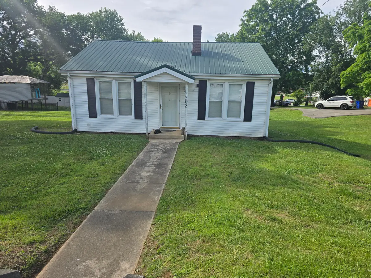 708 W Louise Avenue, Morristown, TN 37813 - #1