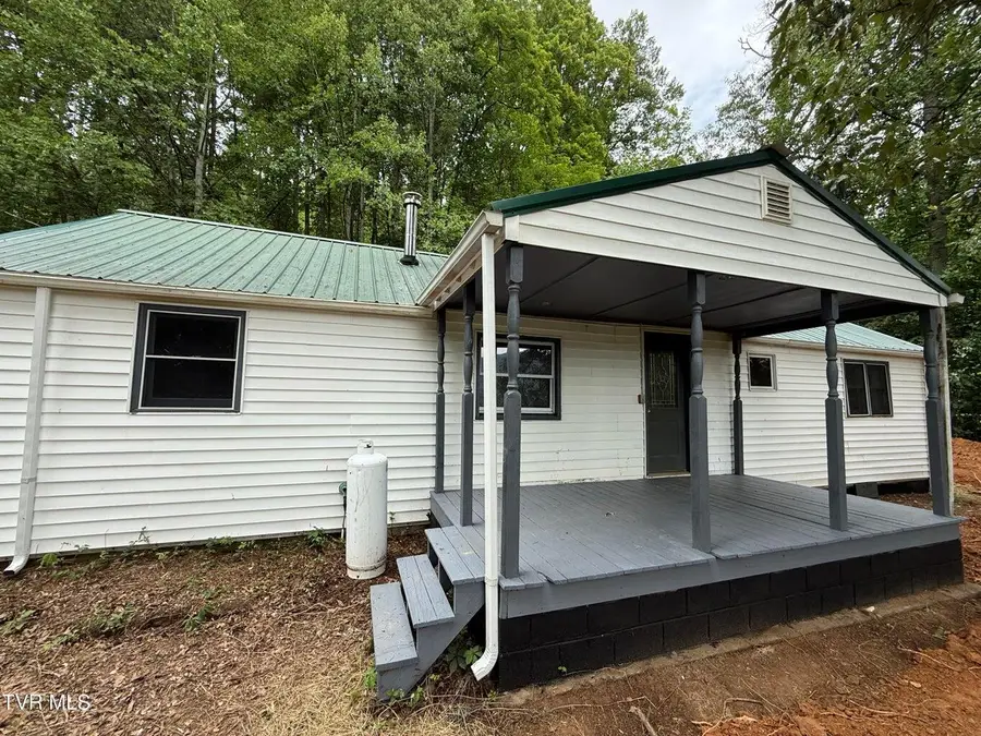 426 War Valley Road, Church Hill, TN 37642 - #2