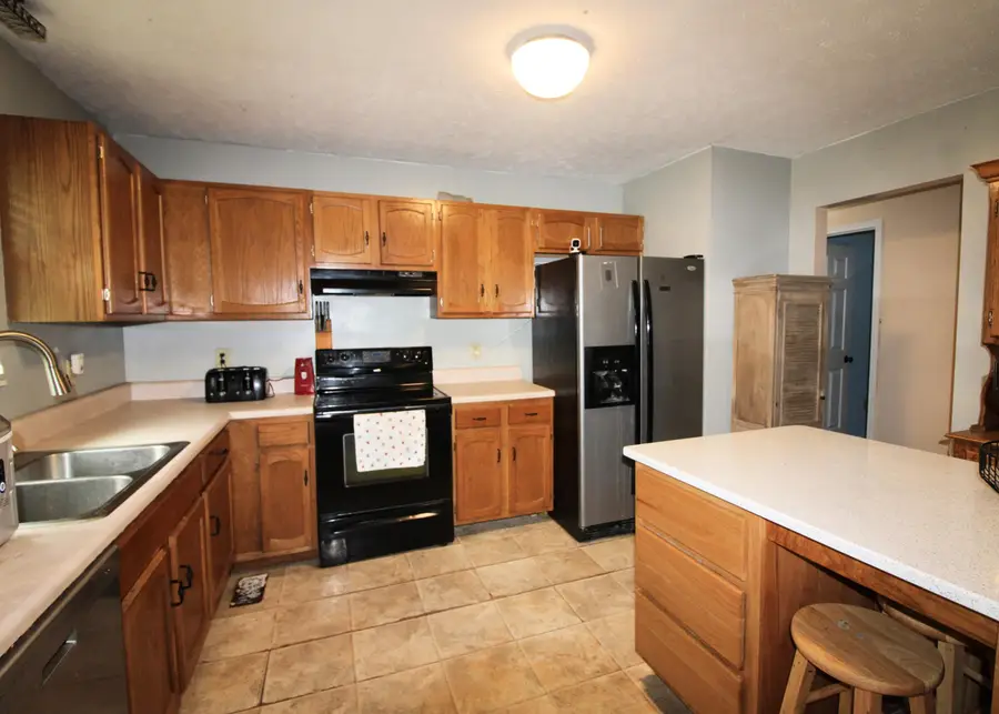 318 Willocks Drive, Jefferson City, TN 37760 - #2