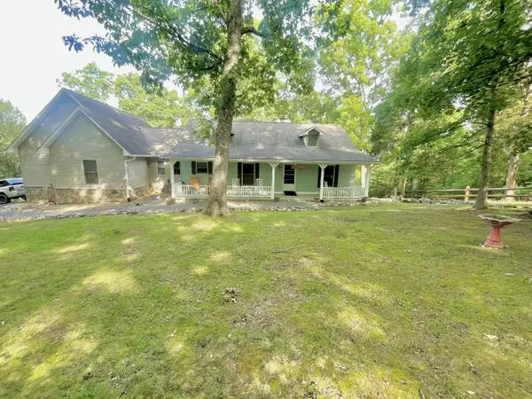 120 Atalaya Drive, Dandridge, TN 37725