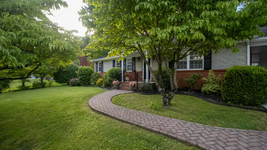 321 Creekmoor Drive, Jefferson City, TN 37760 - #2