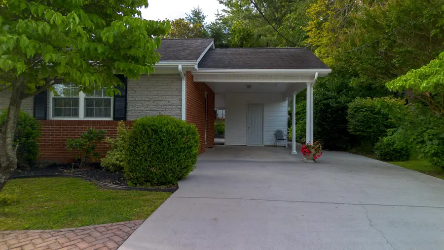 321 Creekmoor Drive, Jefferson City, TN 37760 - #3