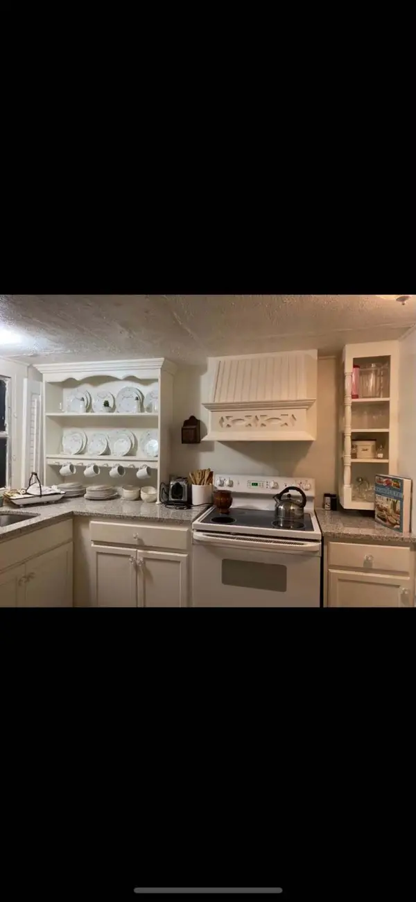 3224 Old Highway 411, Dandridge, TN 37725