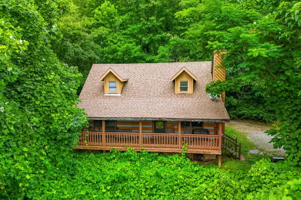 559 Crest Road, Gatlinburg, TN 37738