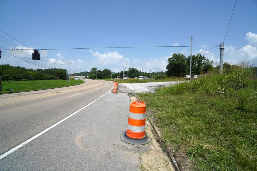 738 W Highway 25 70, Newport, TN 37821 - #3