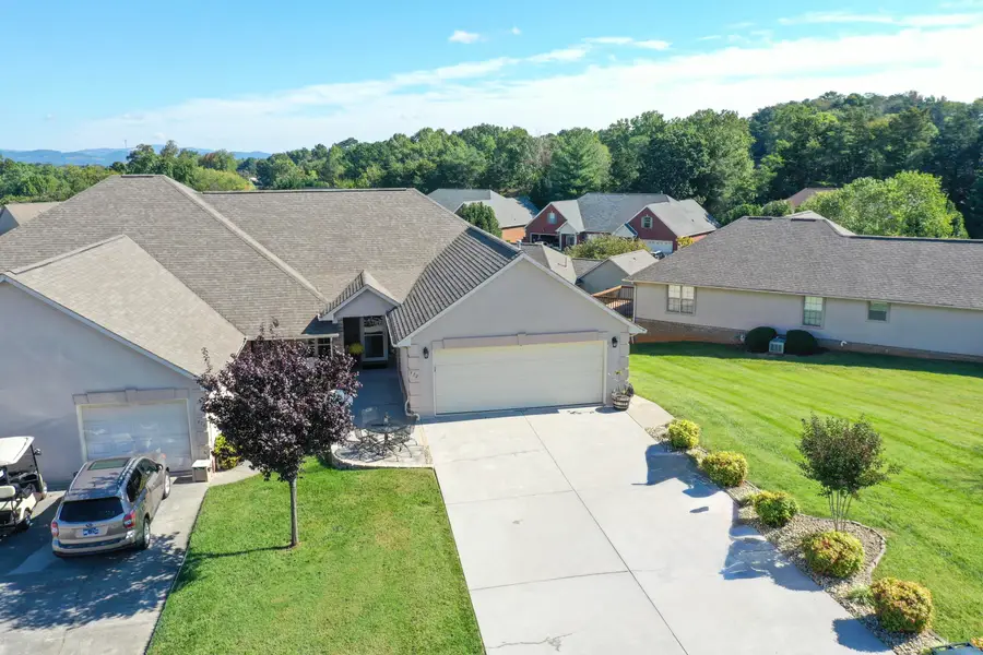 472 Lochmere Drive, Morristown, TN 37814 - #2