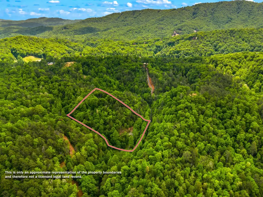 4304 Bruce Ogle Way, Pigeon Forge, TN 37863 - #2