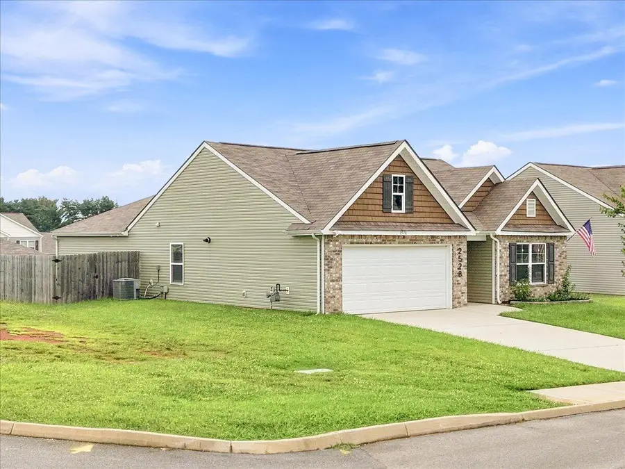 2528 Lucille Lane, Talbott, TN 37877 - #3
