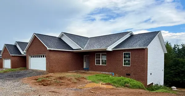 1055 Patriot Landing Drive, Dandridge, TN 37725