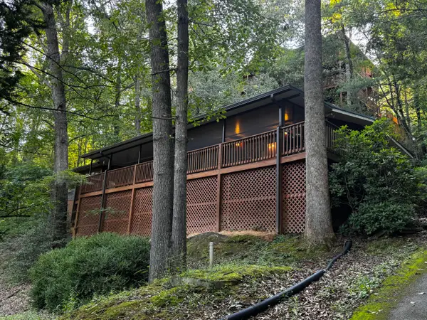 530 Parton Drive, Gatlinburg, TN 37738