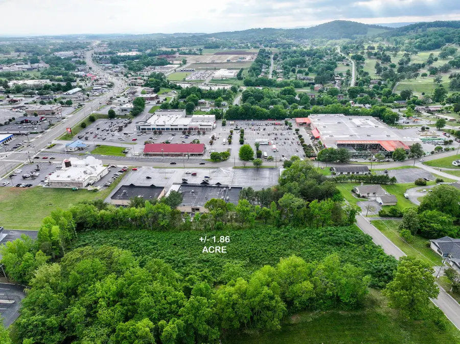 1815 Country Club Drive, Morristown, TN 37814 - #2