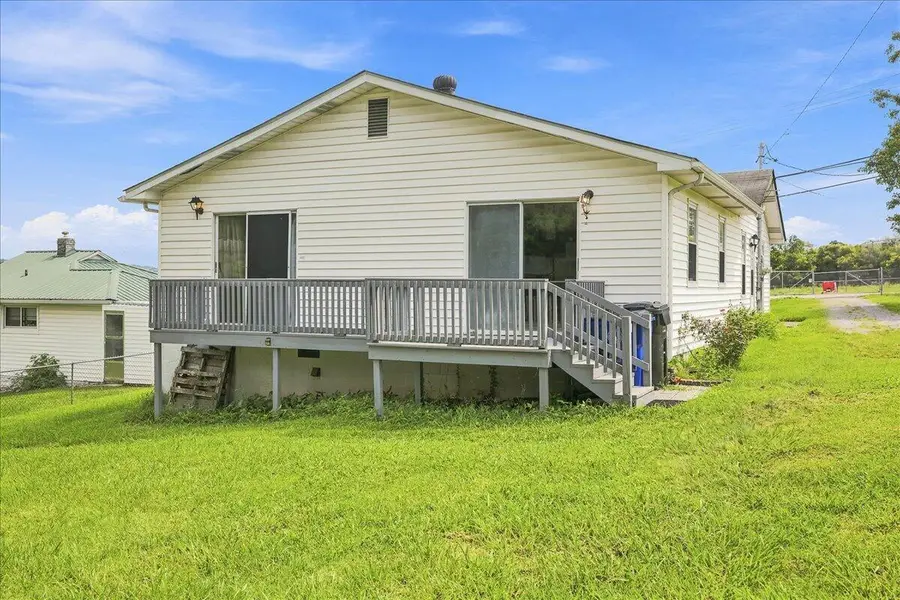 1324 Davis Street, Morristown, TN 37814 - #2