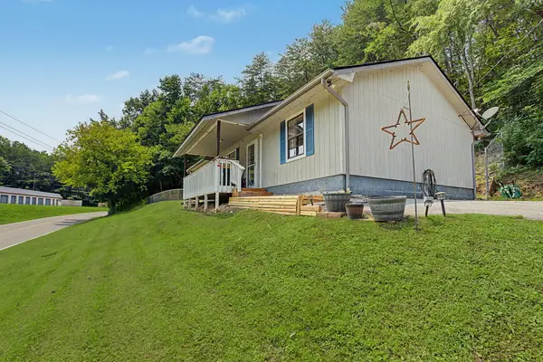 524 Pine Mountain Road, Pigeon Forge, TN 37863