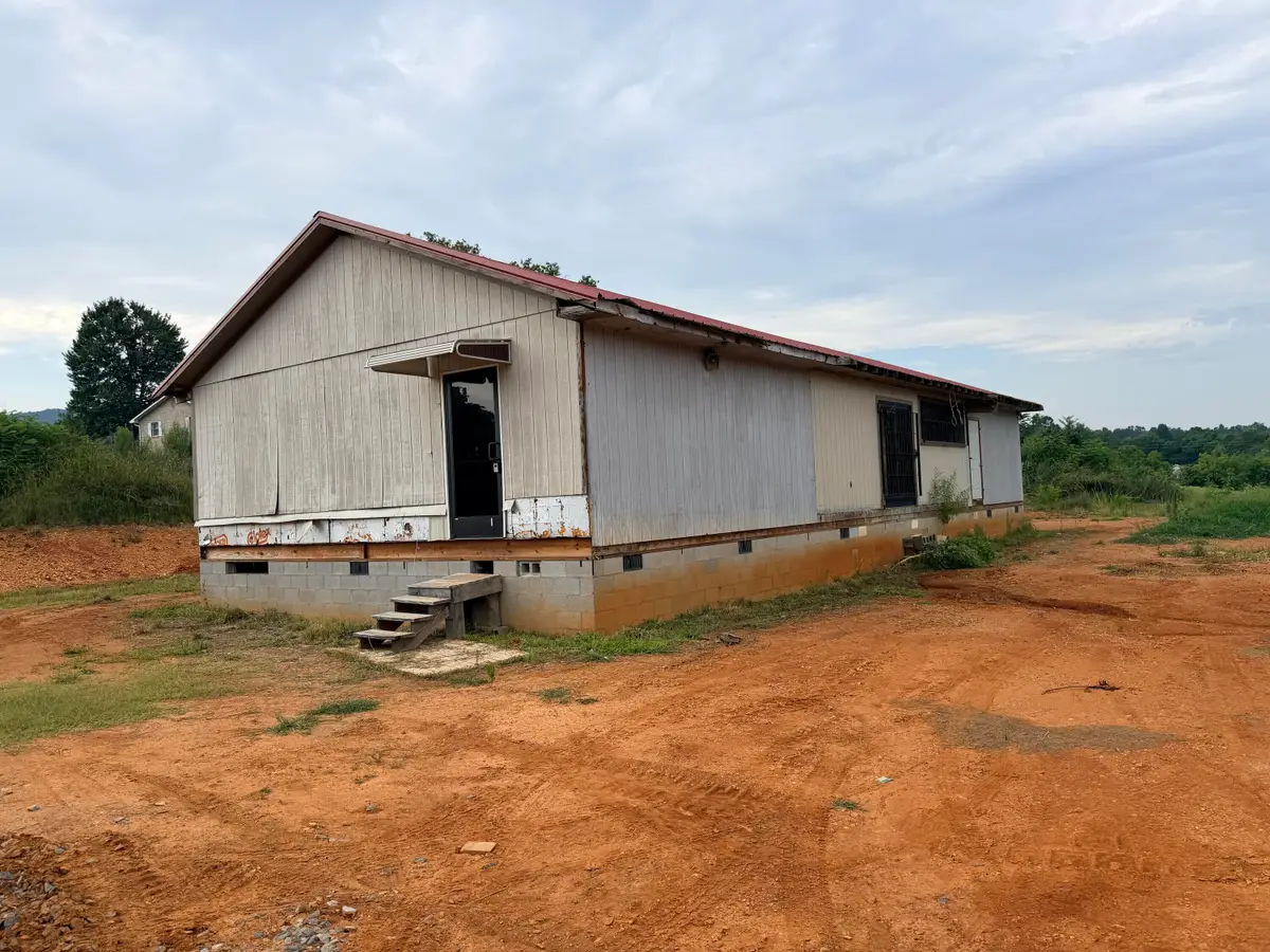 1665 Cosby Highway, Newport, TN 37821 - #1