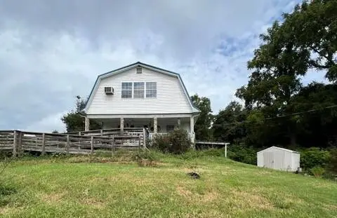 672 S Chucky Pike, Talbott, TN 37877
