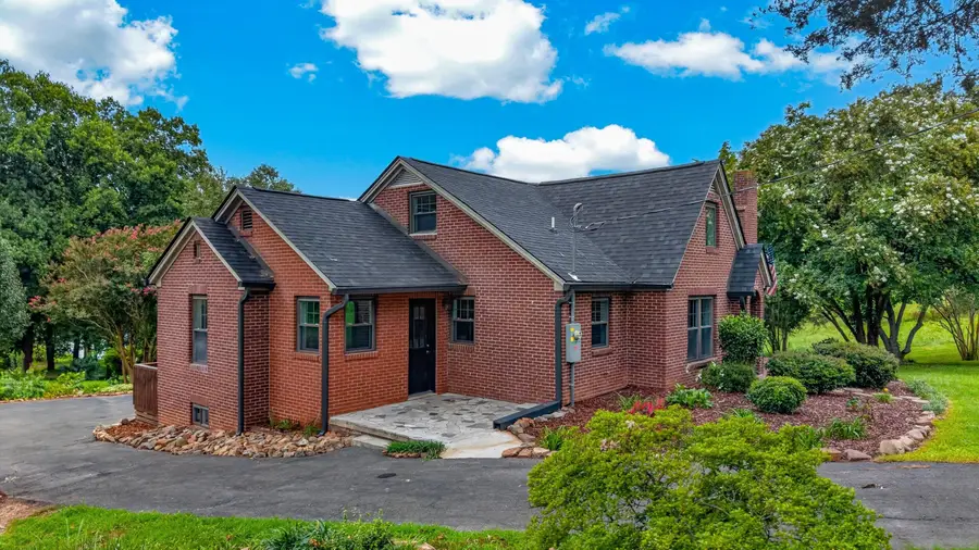 3741 Brights Pike, Morristown, TN 37814 - #3