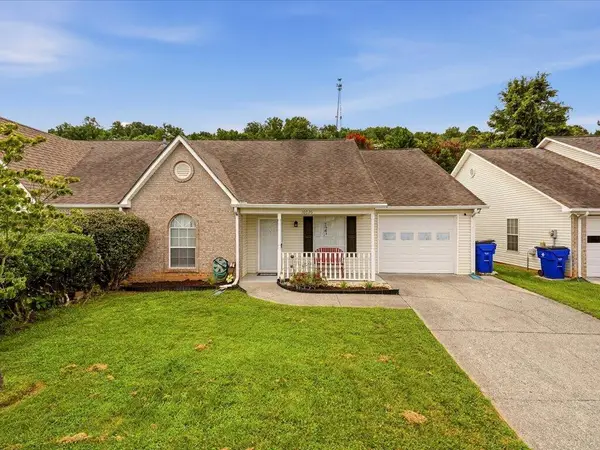 10026 Bellflower Way, Knoxville, TN 37932