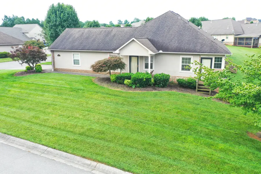 414 Lochmere Drive, Morristown, TN 37814 - #2