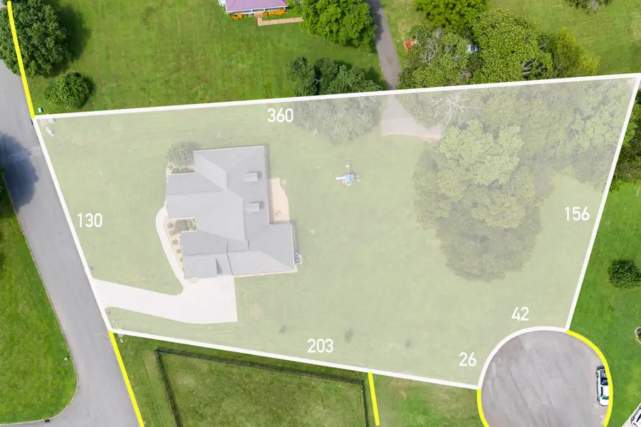 2704 River Island Boulevard, Kodak, TN 37764 - #2
