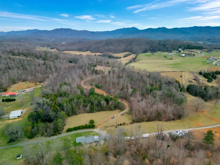 448 Lakota Way, Newport, TN 37821 - #3