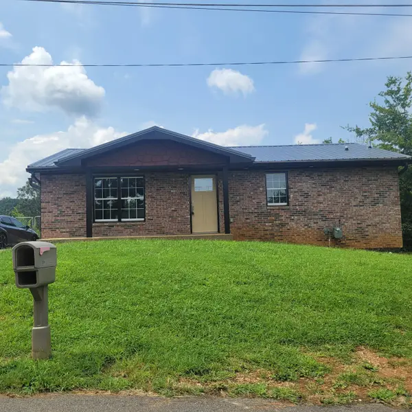709 8th Street, Newport, TN 37821