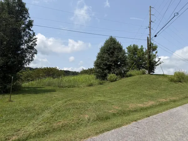 245 Cherokee Explosive Road, Rutledge, TN 37861