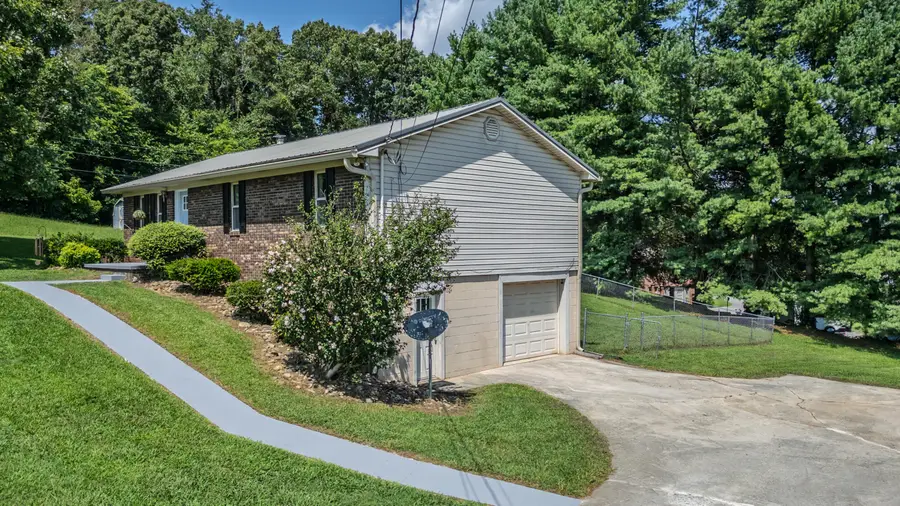 3887 Chapman Street, Morristown, TN 37813 - #2