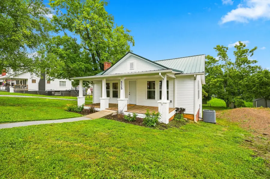 225 Glen Avenue, Kingsport, TN 37665 - #2