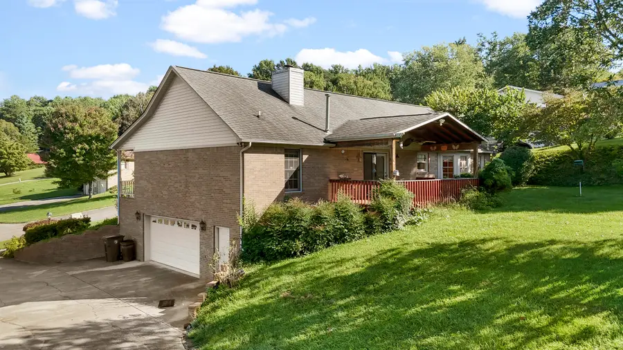 2059 Seven Oaks Drive, Morristown, TN 37814 - #3