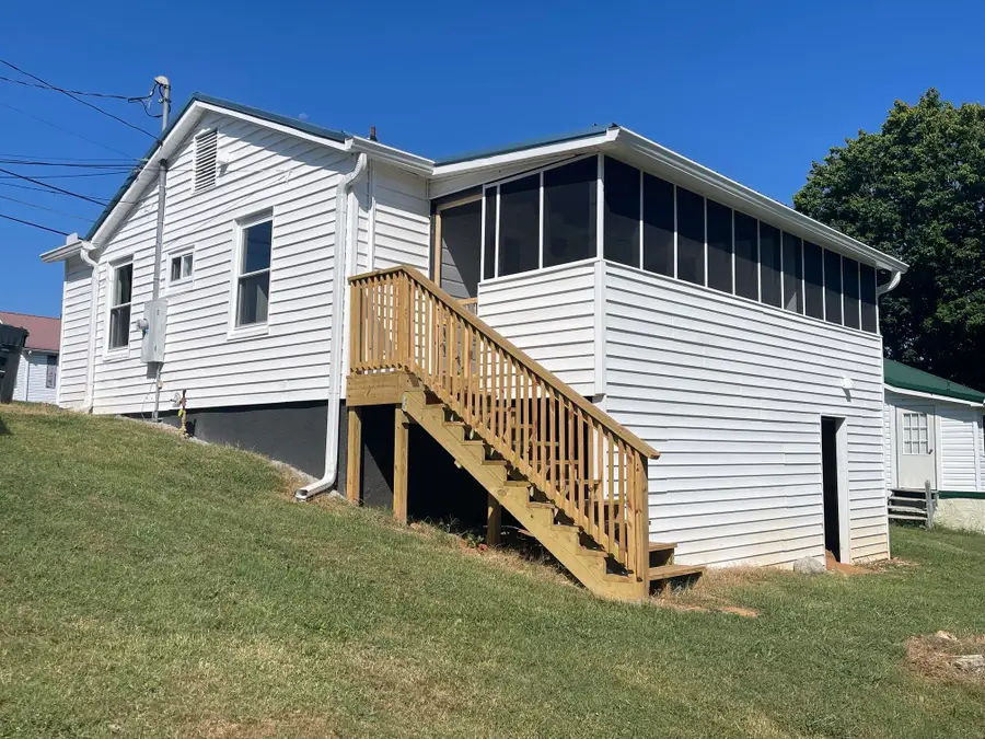 709 Harrison Street, Morristown, TN 37813 - #3