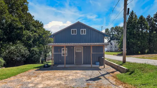 121 E Cinder Alley, Newport, TN 37821