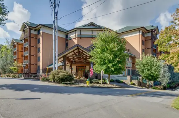 215 Woliss Lane Unit 303, Gatlinburg, TN 37738