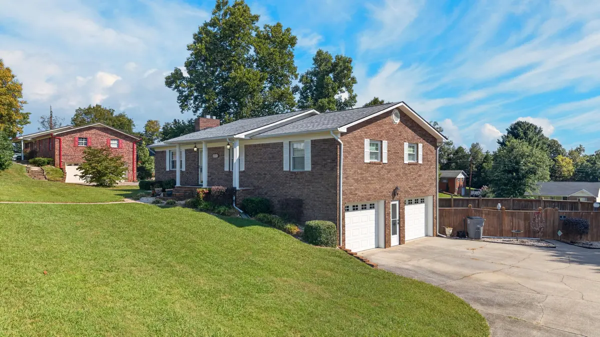 1032 Granby Drive, Morristown, TN 37813 - #1