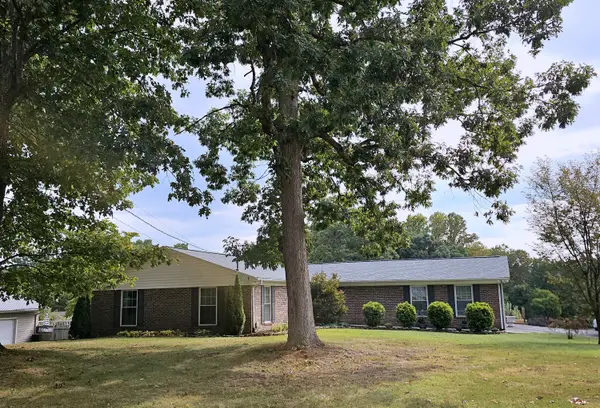 1588 Golf Course Road, Newport, TN 37821