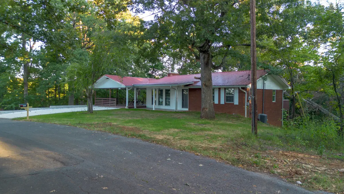 1072 Sunset Circle, Newport, TN 37821 - #1