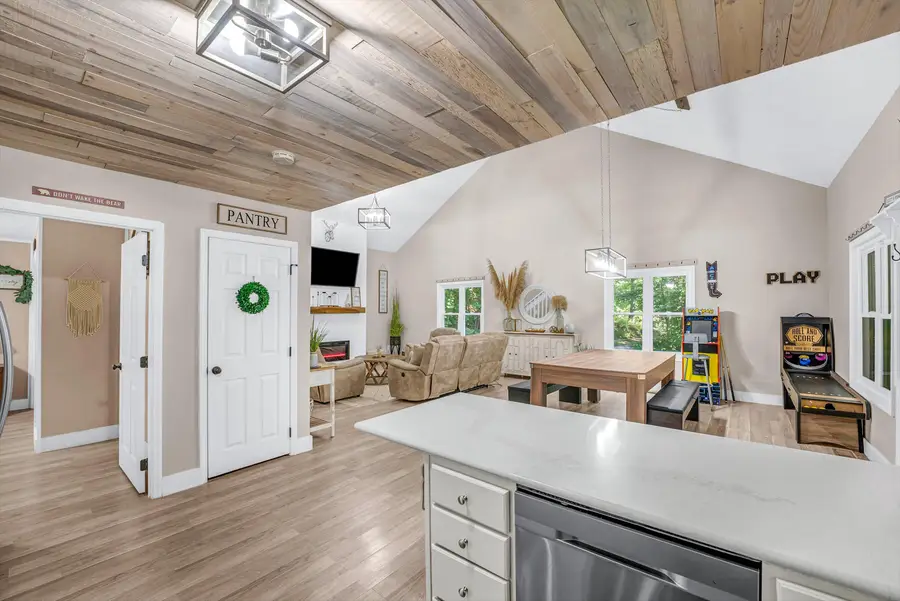 3401 Mountain Overlook Way, Sevierville, TN 37876 - #3