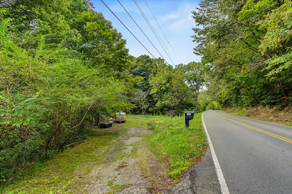 724 Hardin Lane, Sevierville, TN 37862