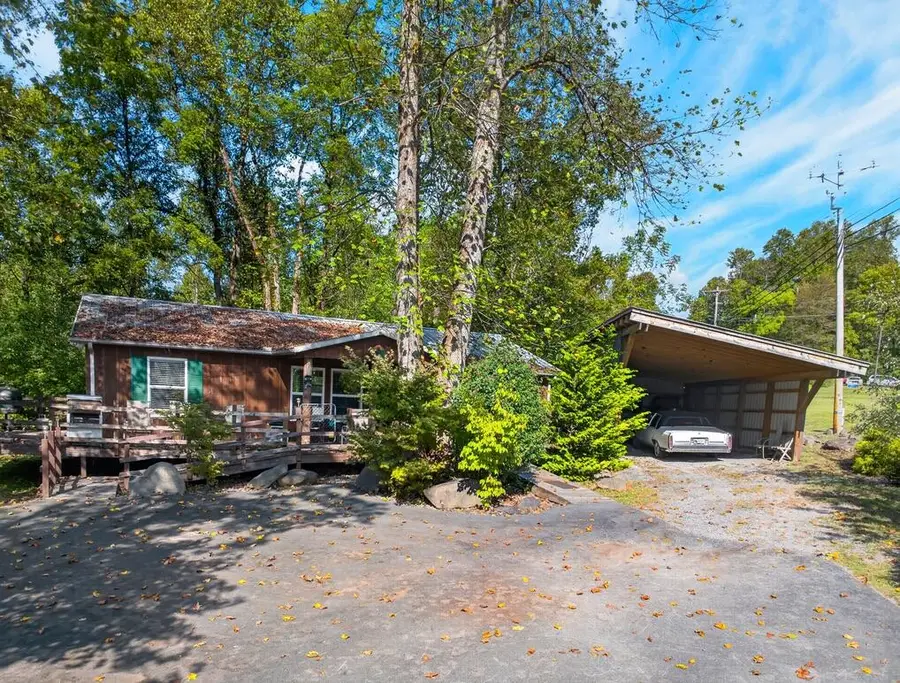 4921 Hooper Highway, Cosby, TN 37722 - #3