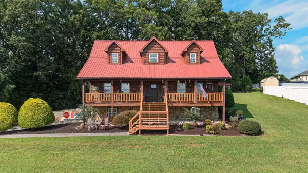 380 Gaut Road, Dandridge, TN 37725