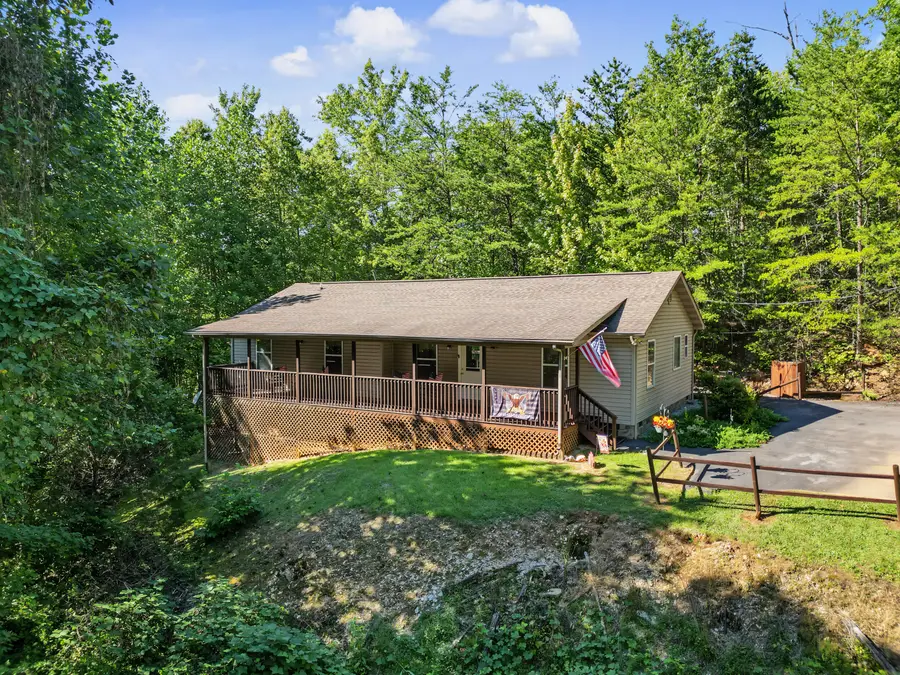 1533 Honey Bee Cove Way, Pigeon Forge, TN 37863 - #3