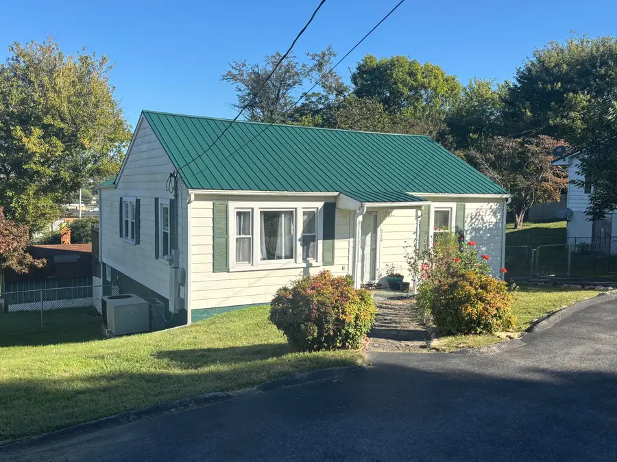 910 Lennie Avenue, Morristown, TN 37813 - #2