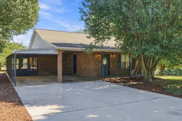 490 E Sunset Hills, Morristown, TN 37814