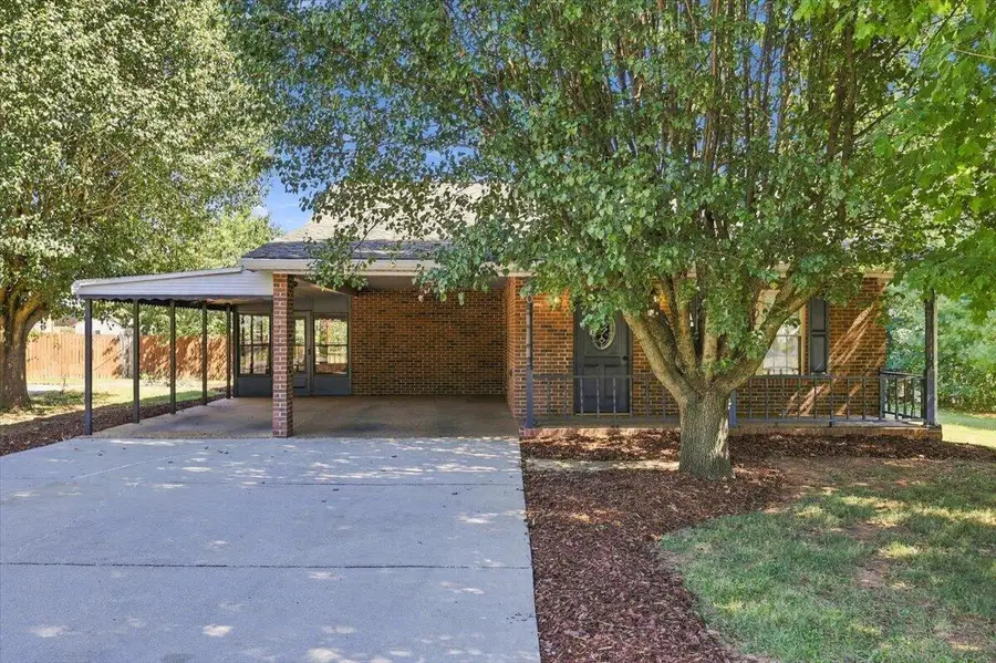490 E Sunset Hills, Morristown, TN 37814 - #2