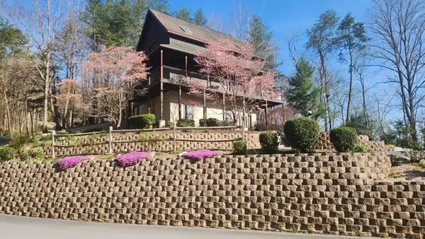 3416 Brook Stone Way, Pigeon Forge, TN 37863