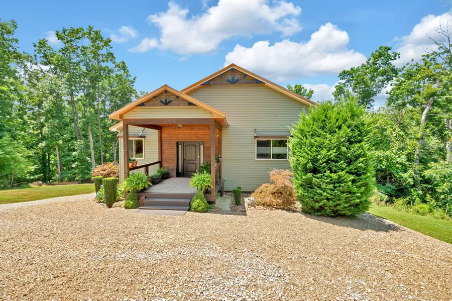 2115 Riverview Drive, Dandridge, TN 37725 - #2