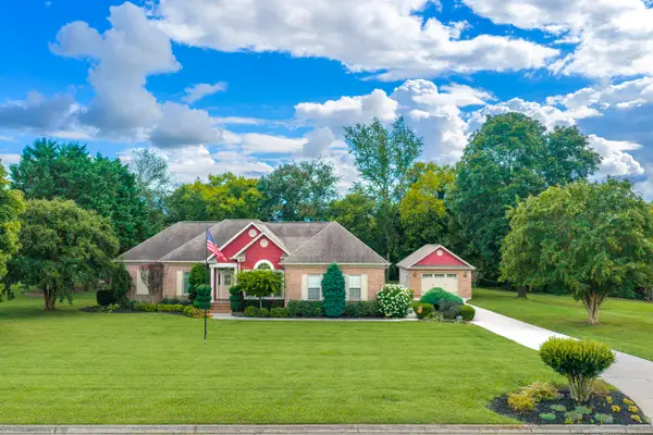 1835 Lakebrook Circle, Dandridge, TN 37725