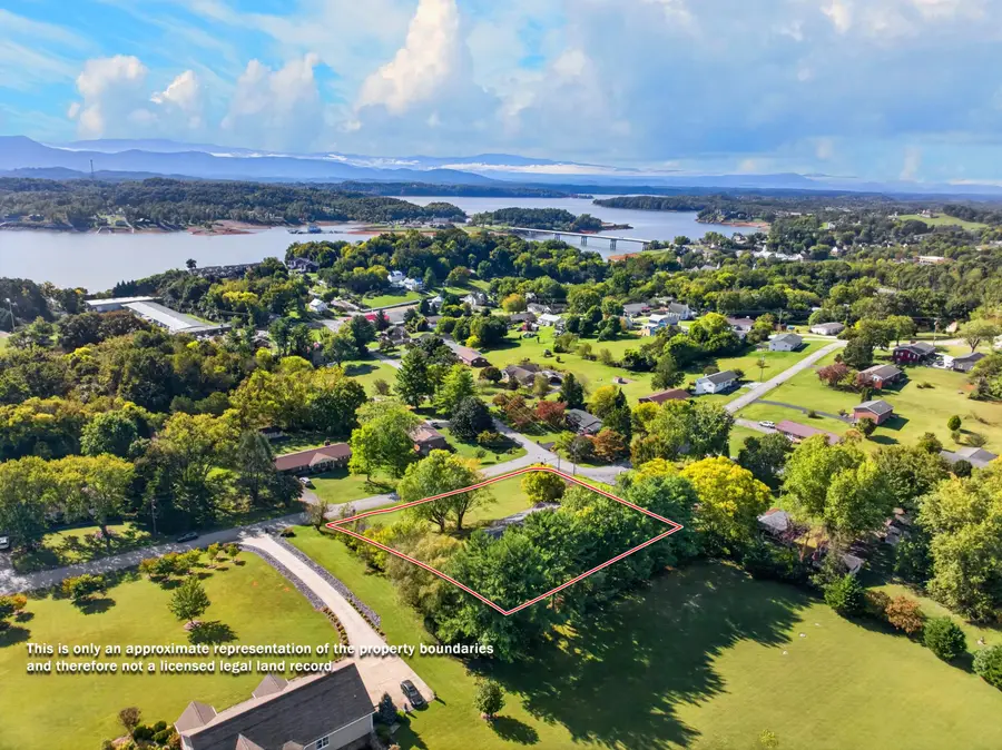 1104 Fairview Drive, Dandridge, TN 37725 - #2