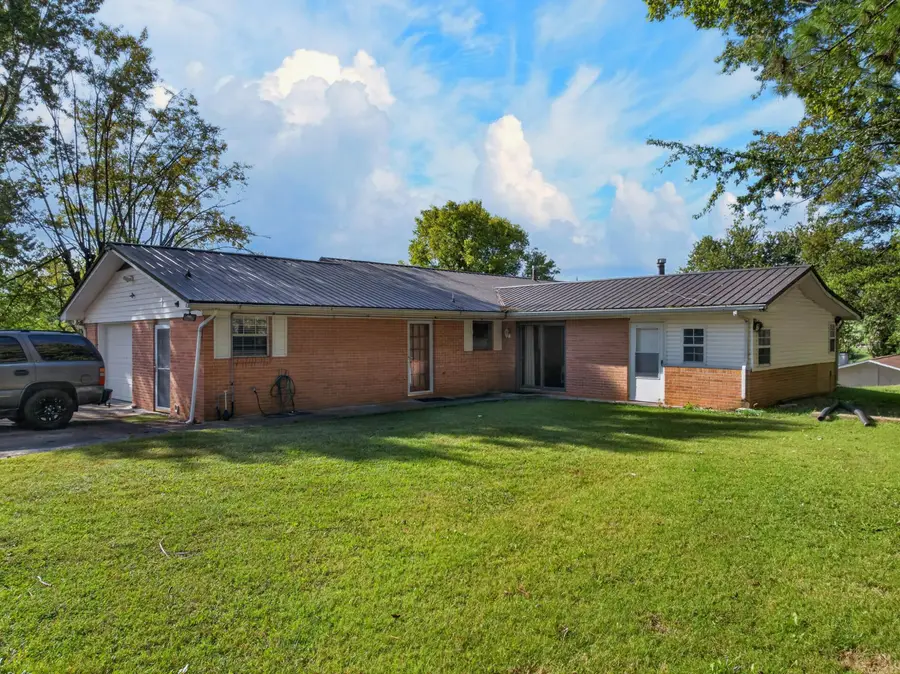 1104 Fairview Drive, Dandridge, TN 37725 - #3