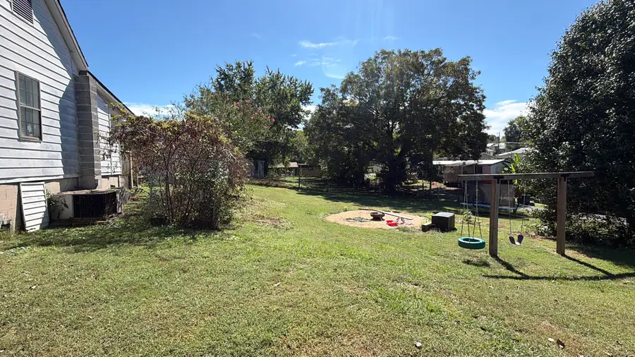 639 6th Street, Newport, TN 37821 - #3